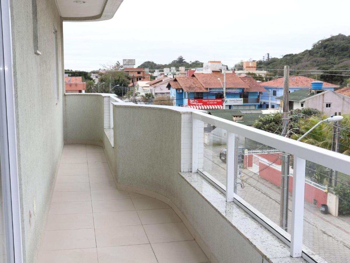 Res. Antonio Pinheiro. Apartamento Com 2 Dormitorios. 邦比尼亚斯 外观 照片